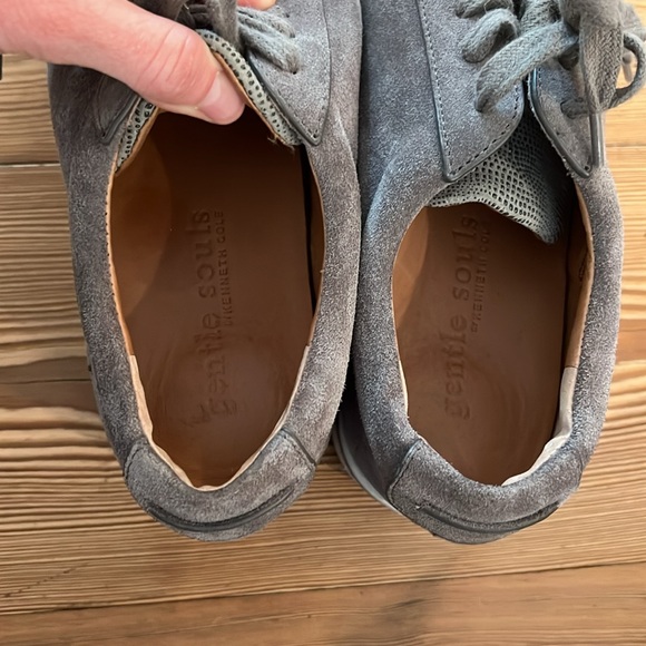 Gentle Souls By Kenneth Cole Womens Haddie Fashion Shoes Gray Suede Size 9.5 M - Picture 5 of 5